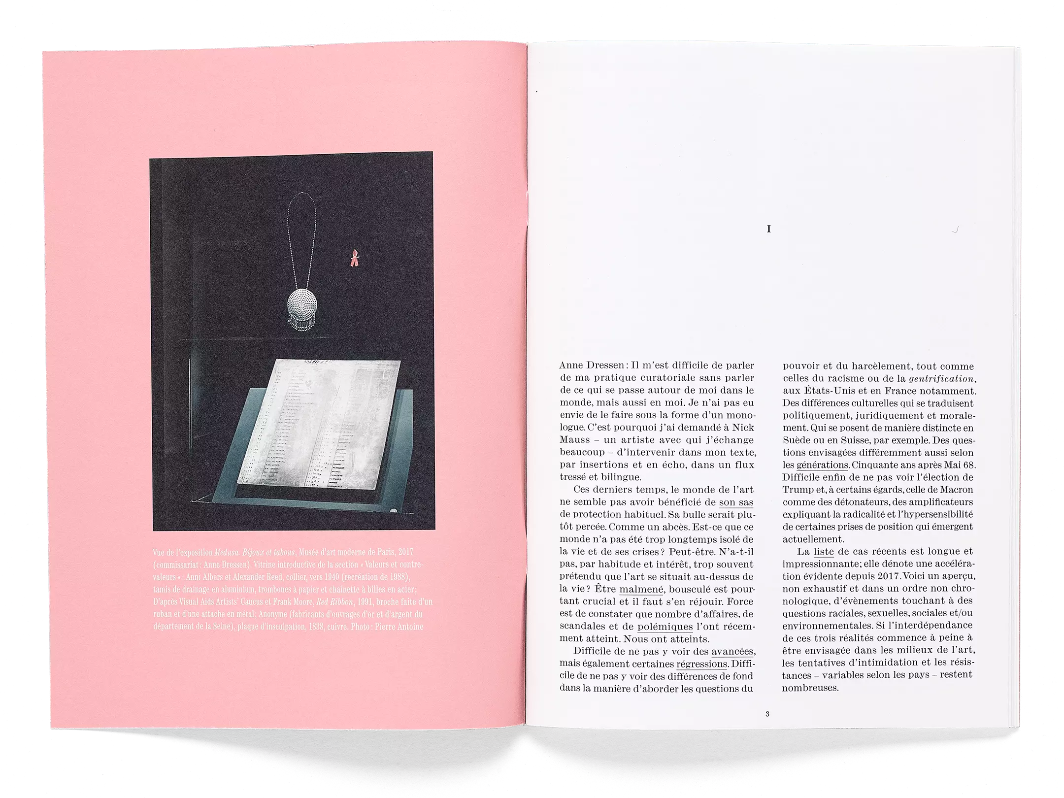 Double page de la brochure “Anne Dressen en conversation avec Nick Mauss”