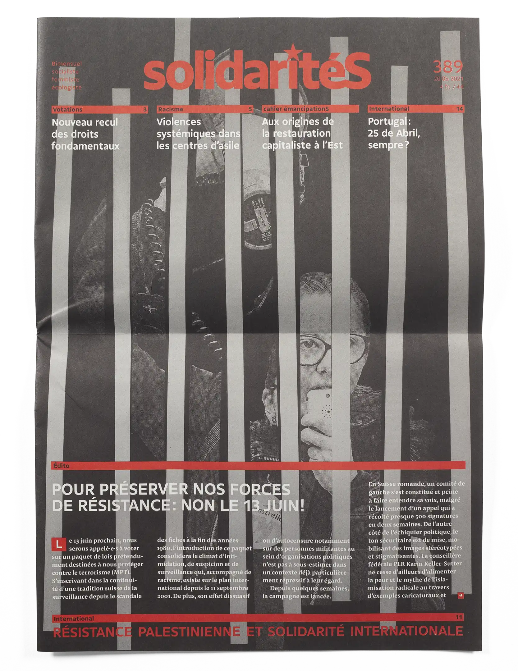 Couverture du numéro 389 du journal solidaritéS avec un collage dénonçant la nouvelle loi sur le terrorisme