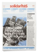 Couverture du numéro 397 du journal solidaritéS avec une photo du naufrage d’un cargo